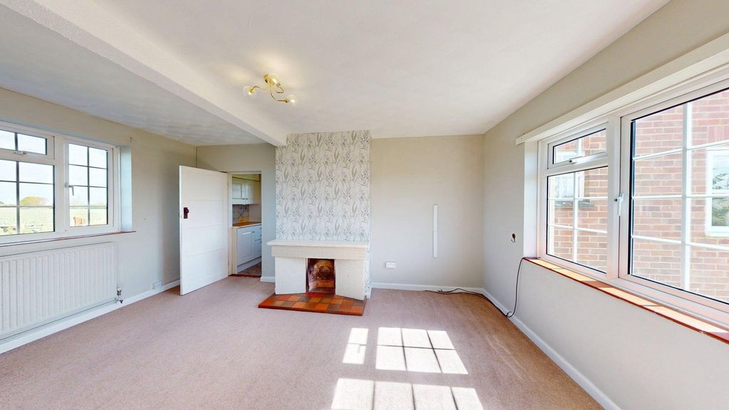 Property photo 2 of 19 1-Belnor-Avenue-04222025_130127.Jpg