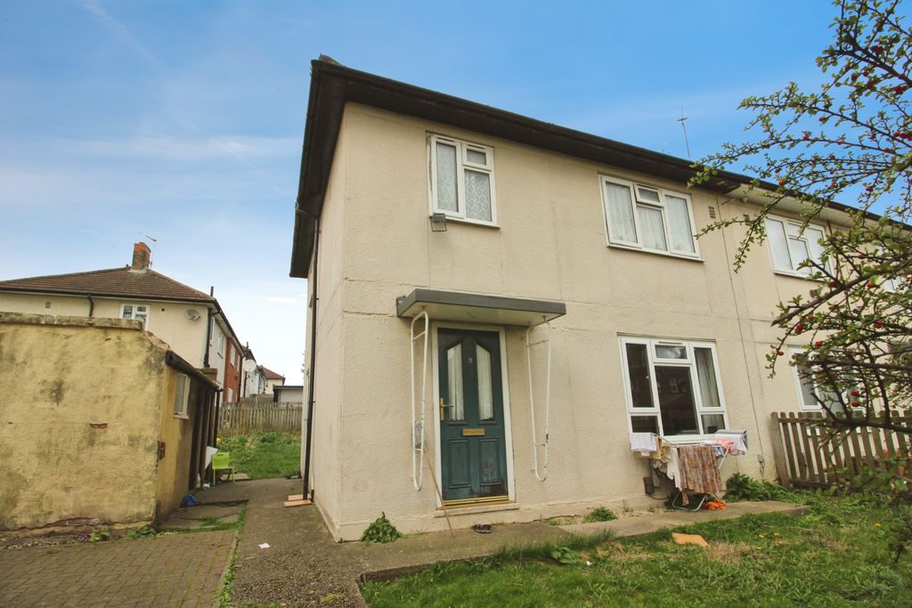 Property photo 1 of 17