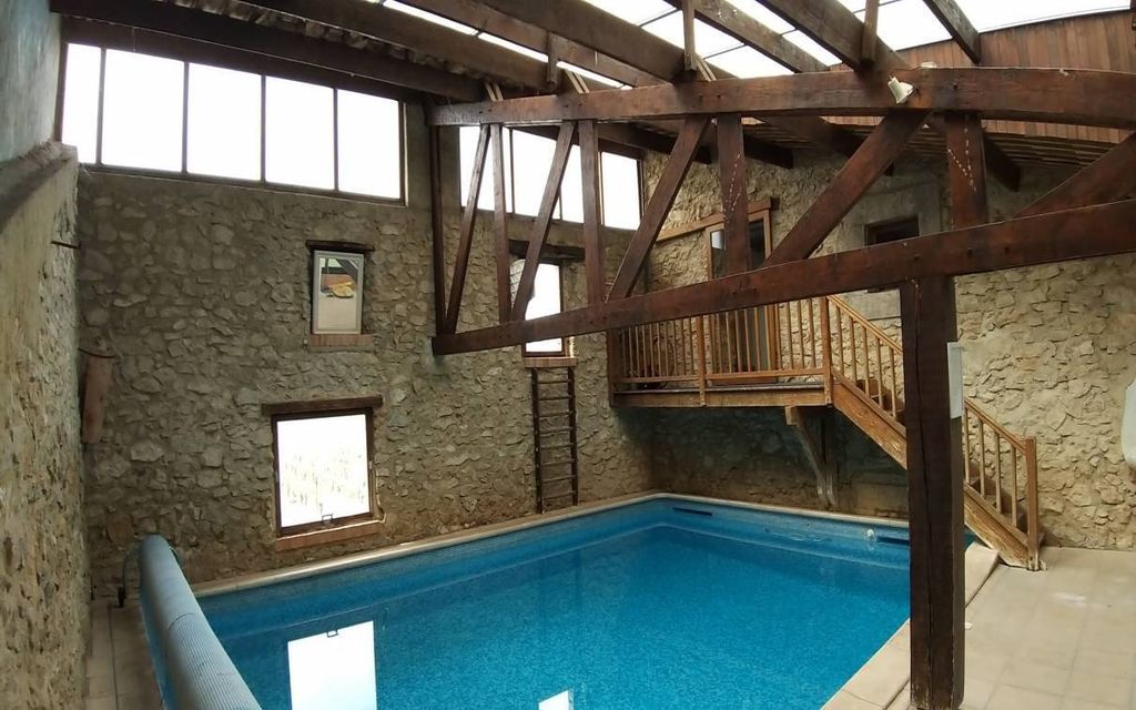 Property photo 3 of 10