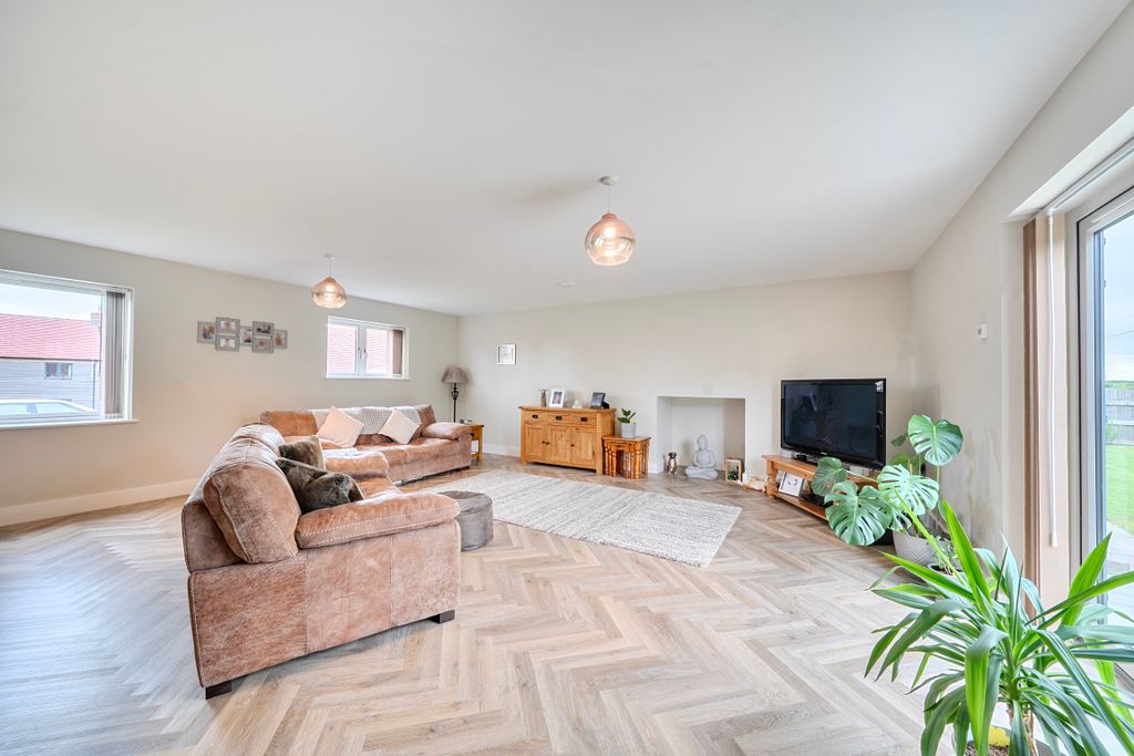 Property photo 3 of 22 1477959-11-6A32E346Be1B4