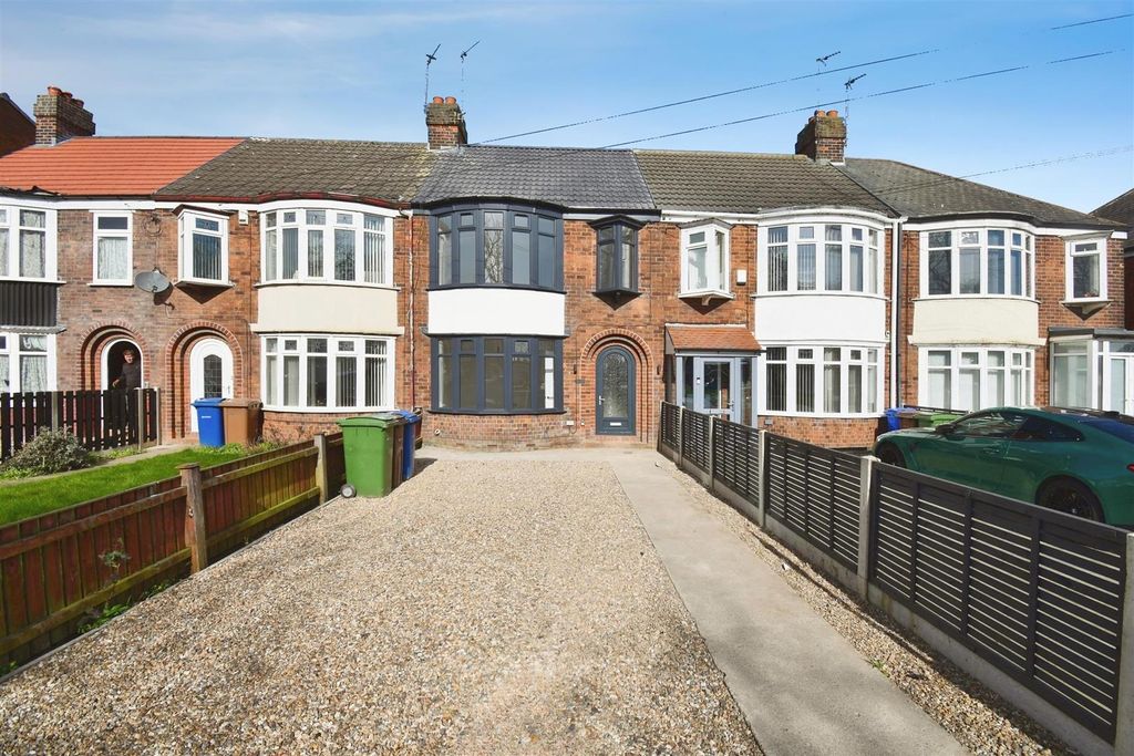 Property photo 1 of 17 Front External