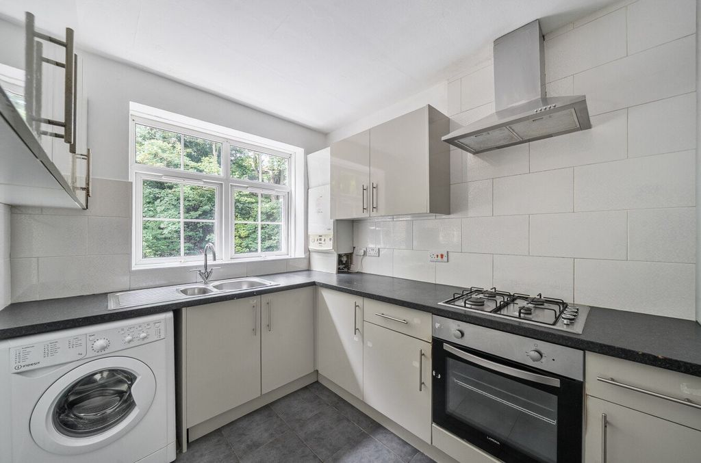 Property photo 3 of 15 Picture No. 38