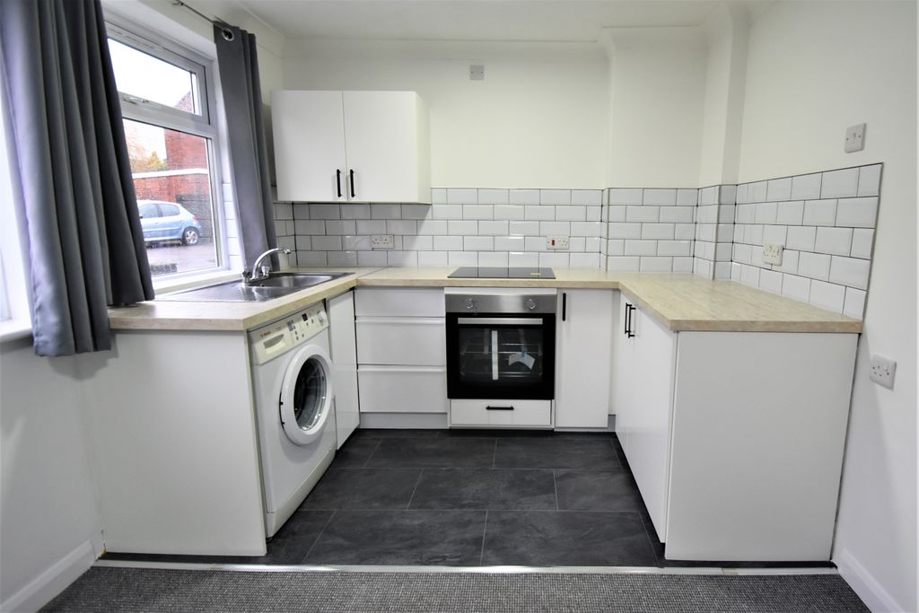 Property photo 2 of 8 Photo 05