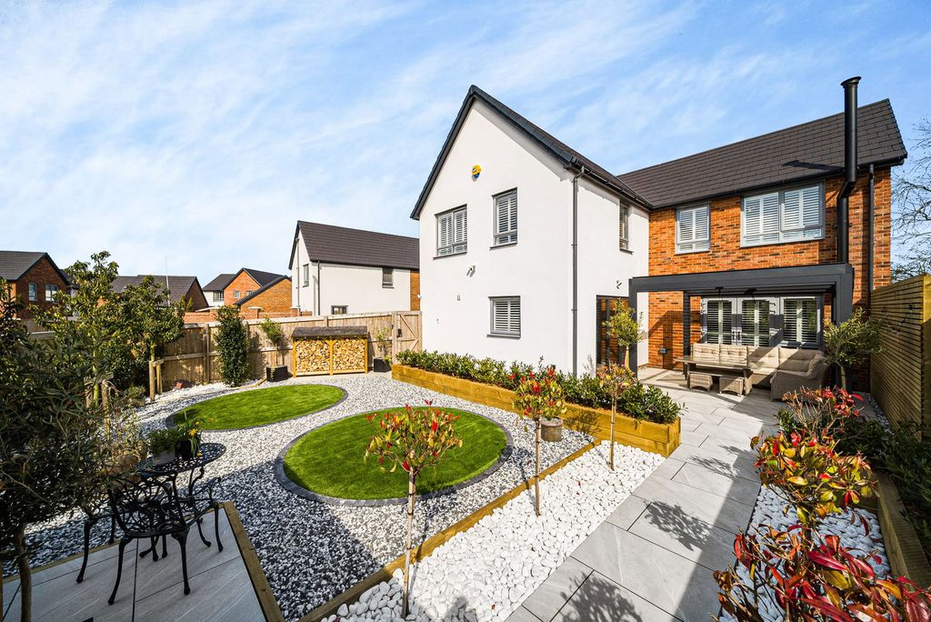 Property photo 1 of 48