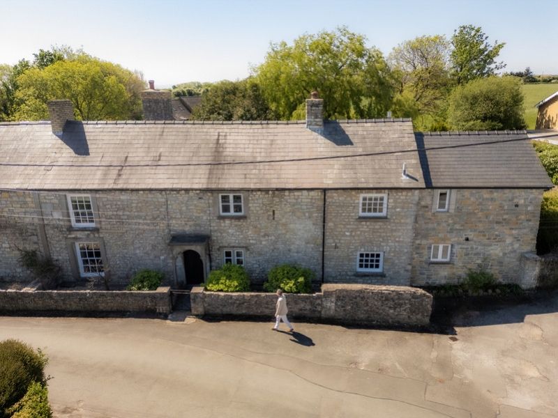 Property photo 1 of 36 Plaisted-House-2_85A7-Ae20-556E-8Bee-8A1F-A64d-721