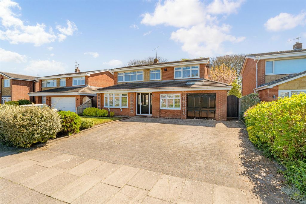 Property photo 2 of 37 21 Stapleton Road-54.Jpg