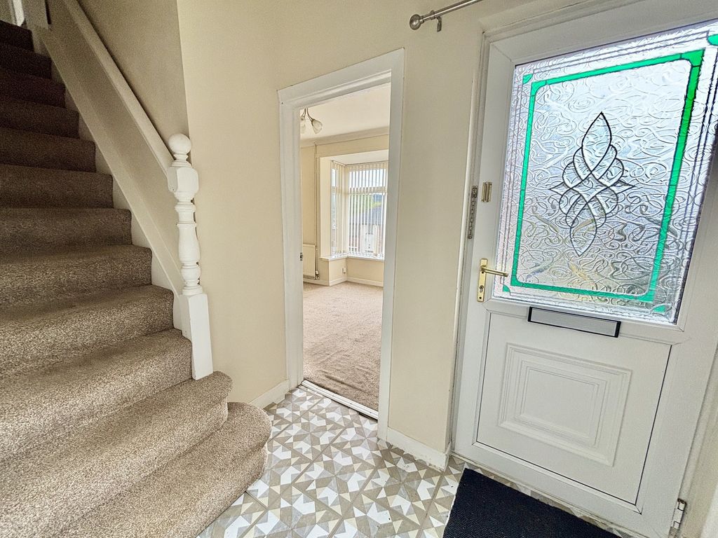 Property photo 2 of 25 Hall