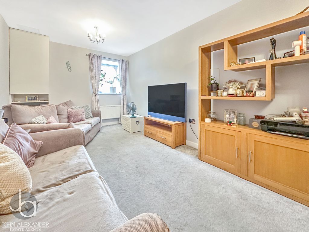 Property photo 3 of 10 20250715_143444273_0.5