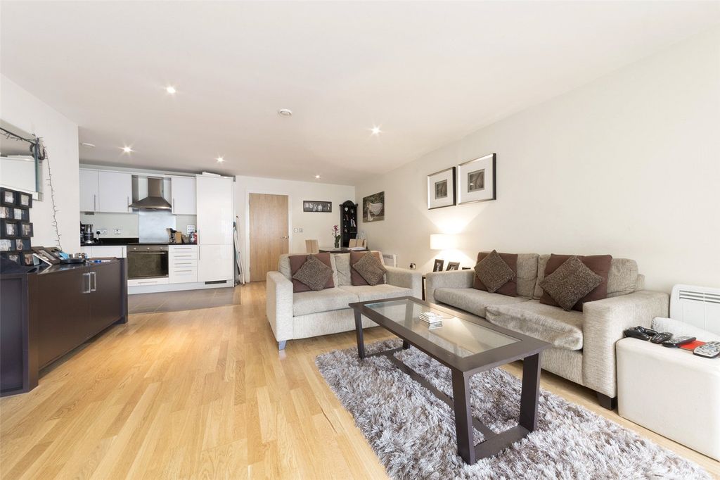 Property photo 2 of 9 Picture No. 07