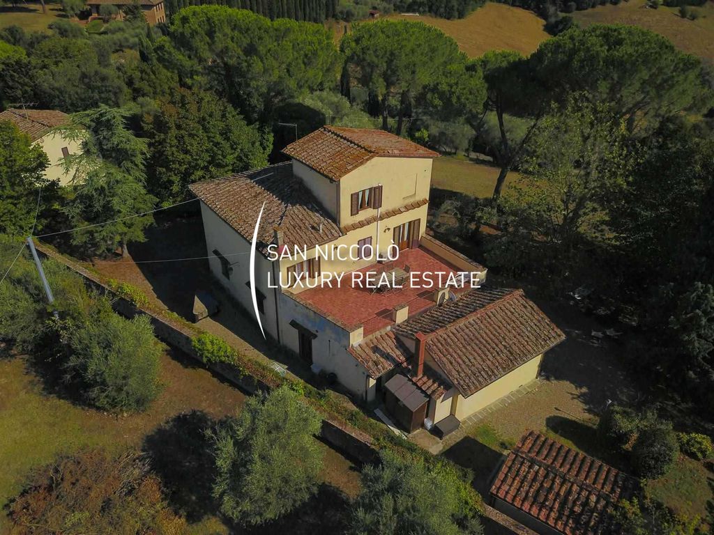 Property photo 3 of 46
