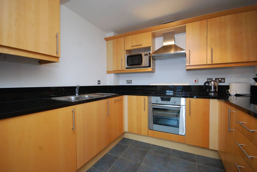 Property photo 2 of 6