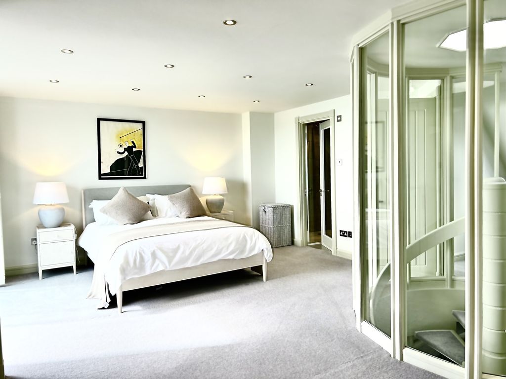 Additional image 10 of 3 bed flat for saleFalmouth, Cornwall TR11