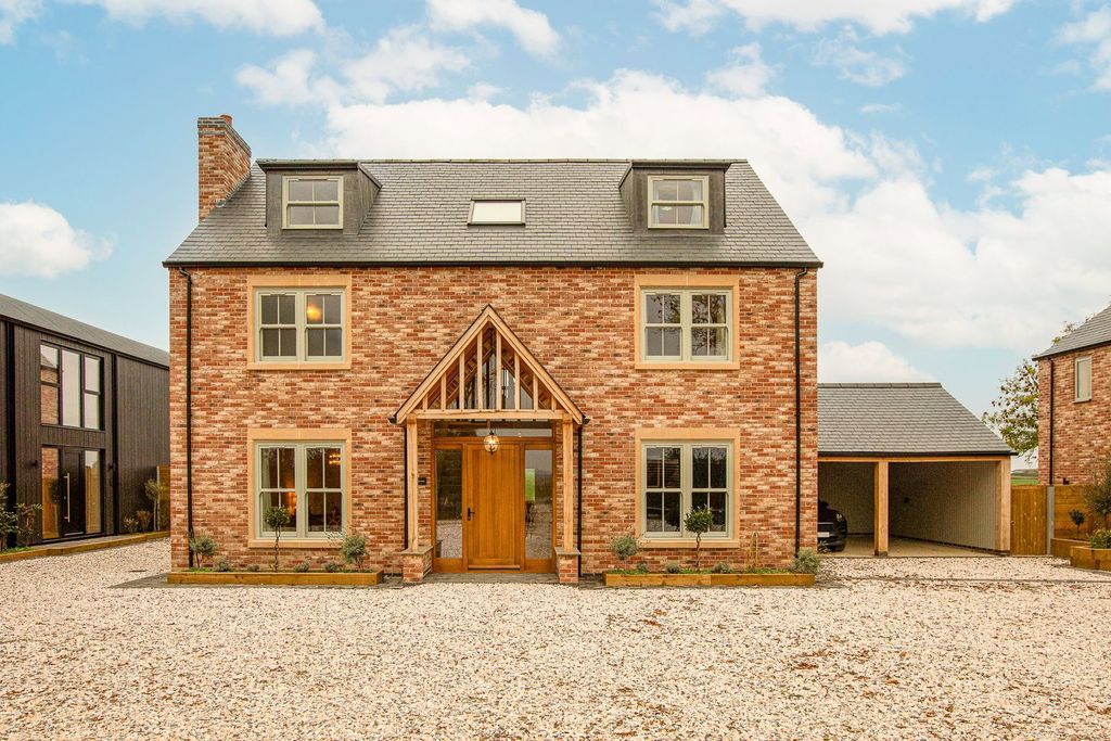 Property photo 1 of 55