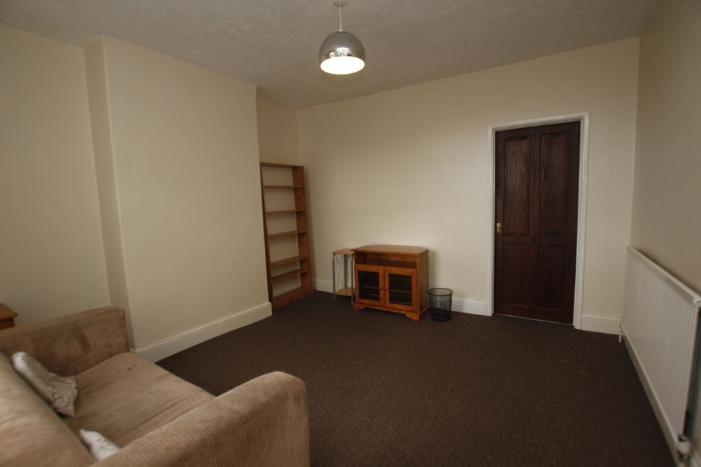 Property photo 3 of 7 Lounge 1.Jpg