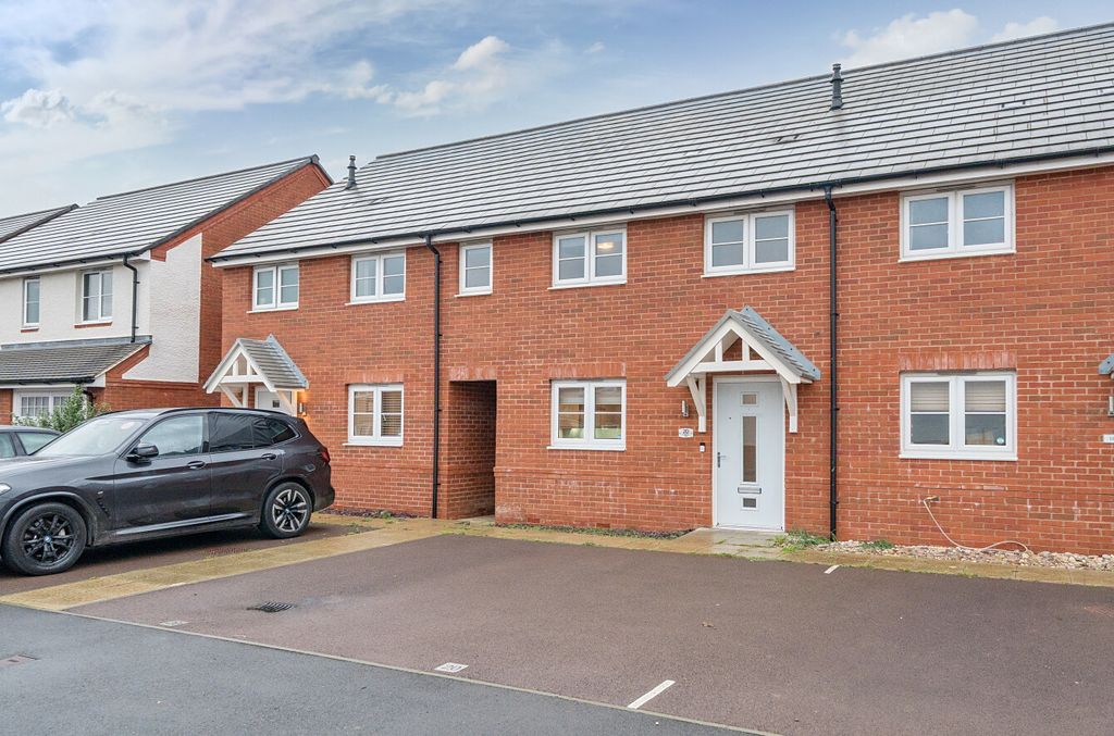 Property photo 1 of 11 1376290-1-691351E...