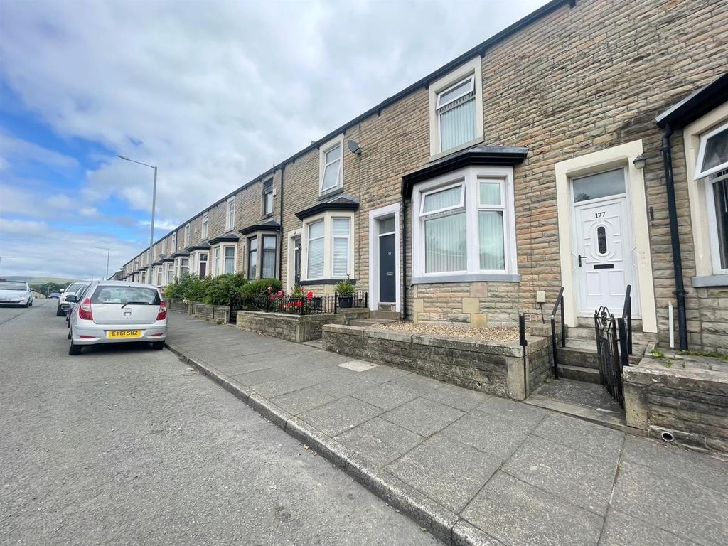 Property photo 1 of 10 73554510-96F2-4271-8765-4001E508Aaa0.Jpg