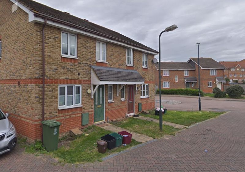 Property photo 1 of 7 Photo 7