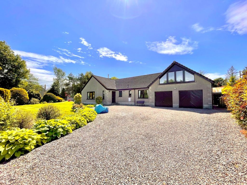 Property photo 1 of 32