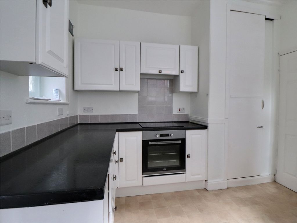 Property photo 3 of 10 Picture No. 13