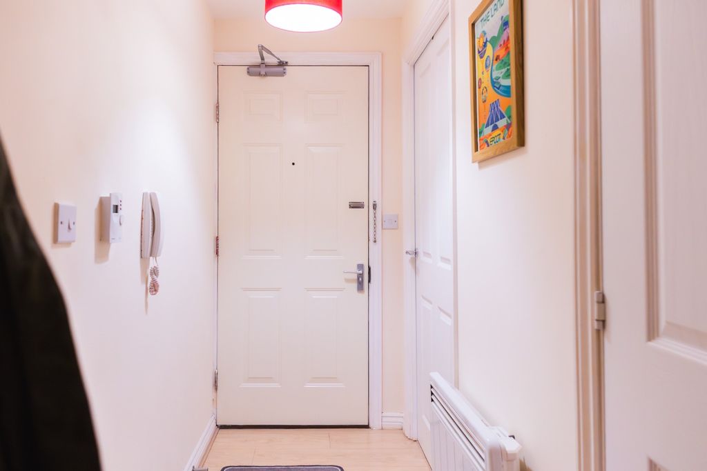 Property photo 2 of 12 4949022