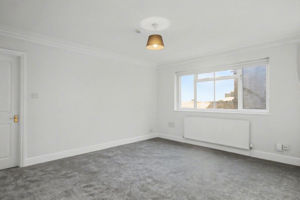 Property photo 2 of 10 3.Jpg