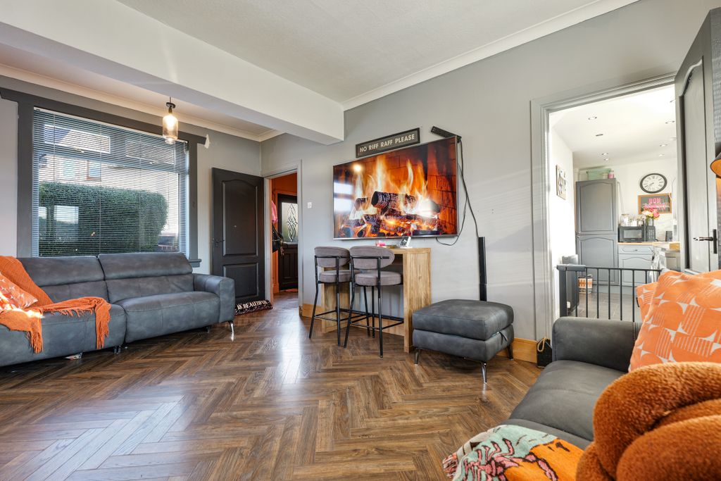 Property photo 3 of 23 A-2