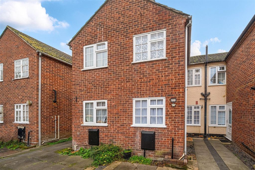 Property photo 2 of 9 1388274-1-69428128A671d.Jpg