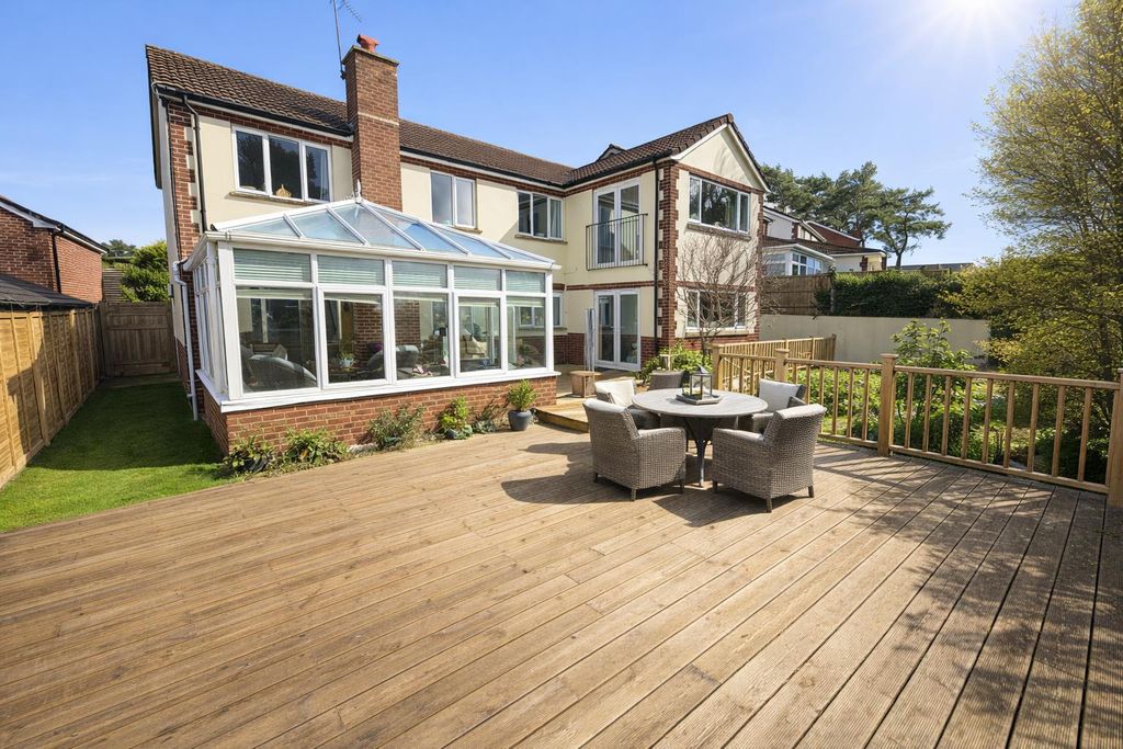 Property photo 3 of 21