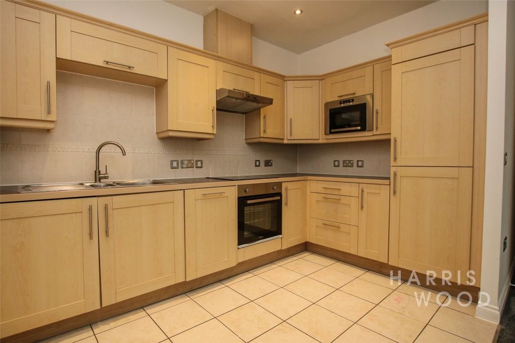 Property photo 2 of 11 3911484