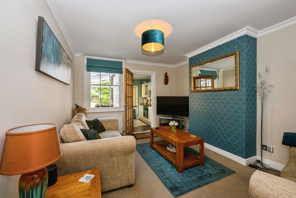 Property photo 3 of 15 Picture No. 16