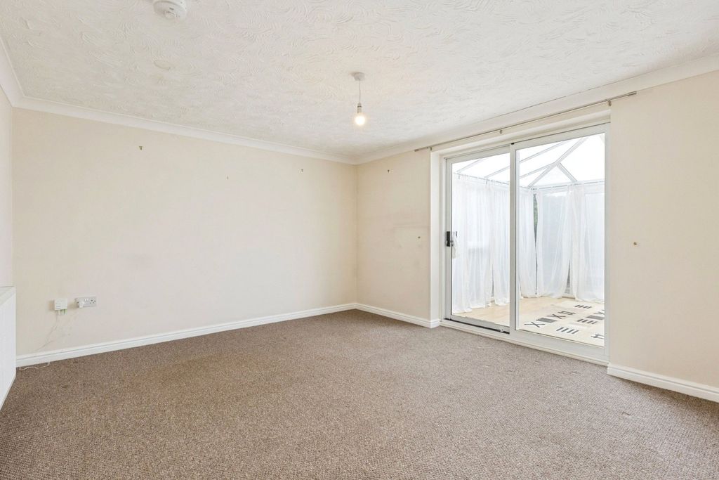 Property photo 2 of 20 Pbox-Img.Jpg