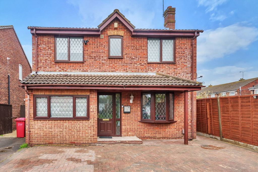 Property photo 2 of 14