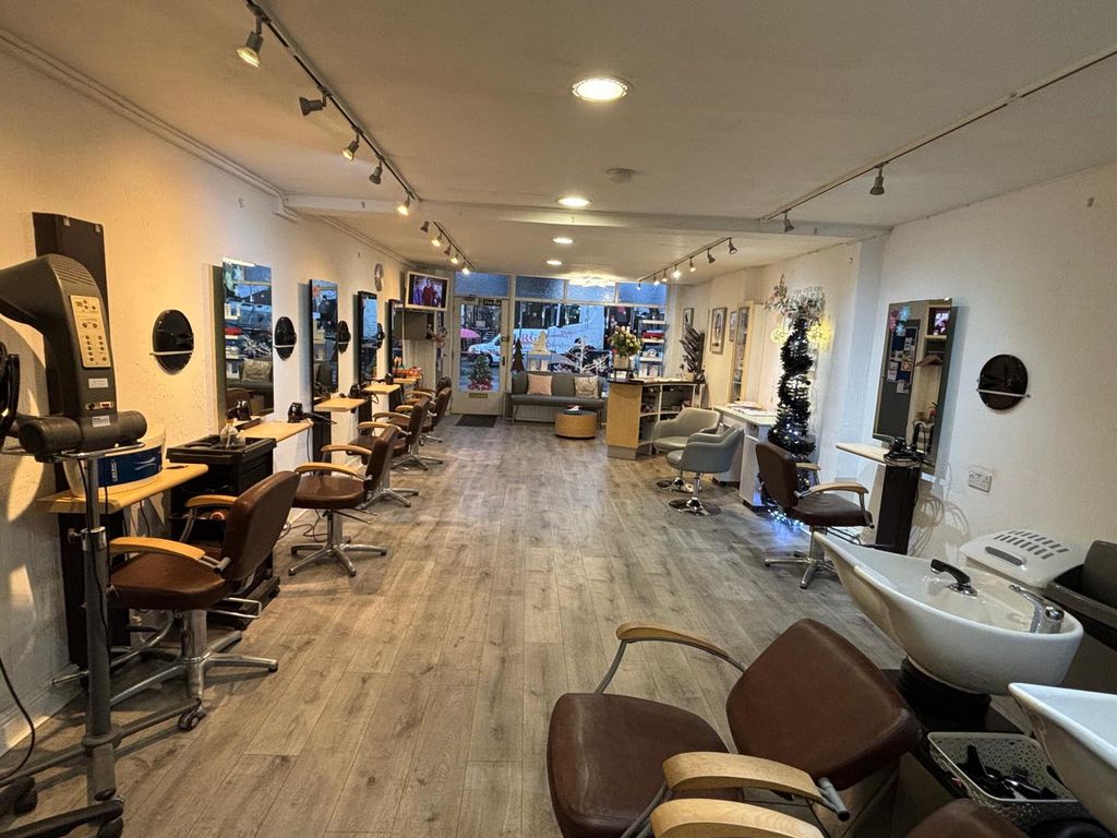 Property photo 3 of 7