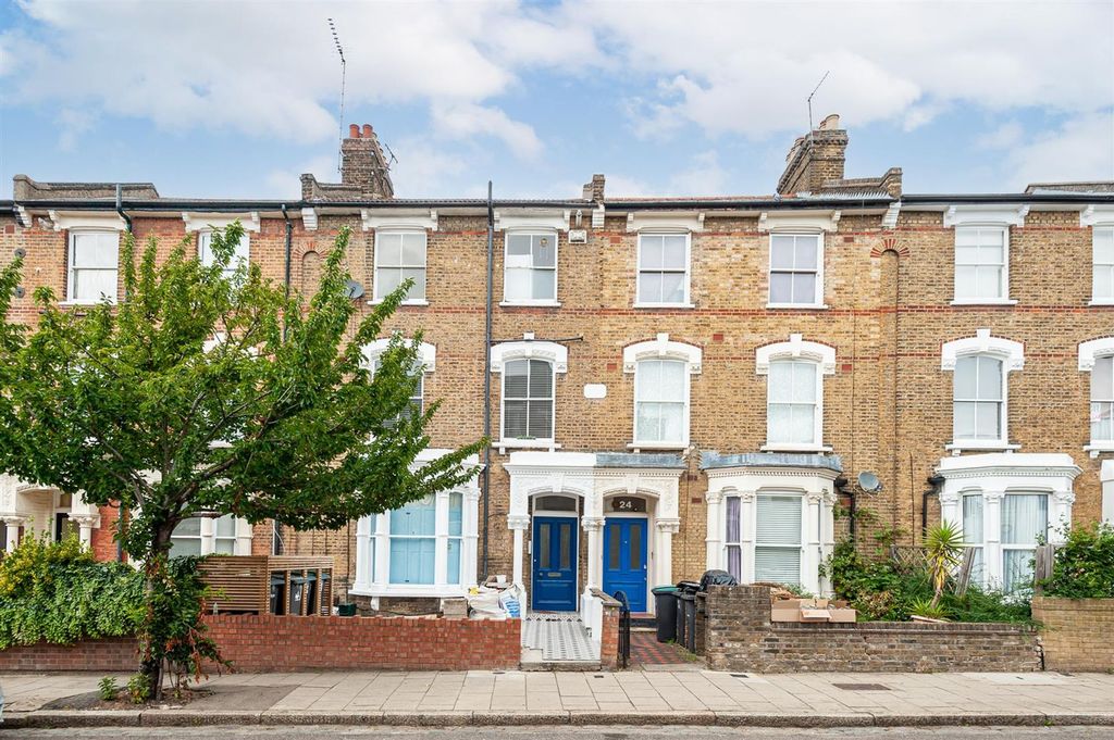 Property photo 1 of 11