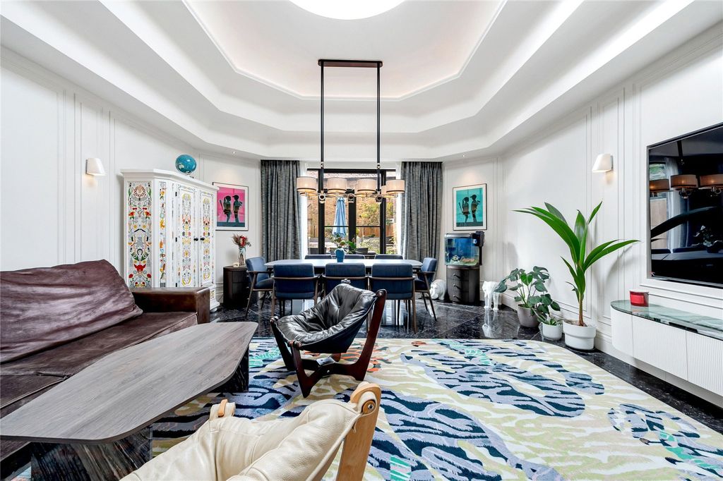 Property photo 2 of 26 Reception