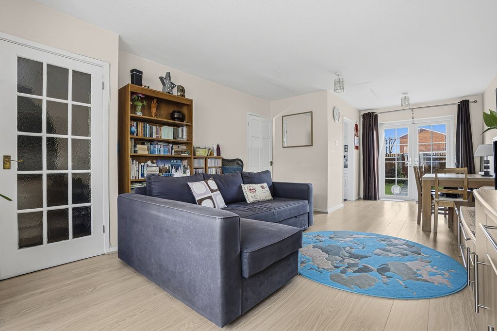 Property photo 2 of 13