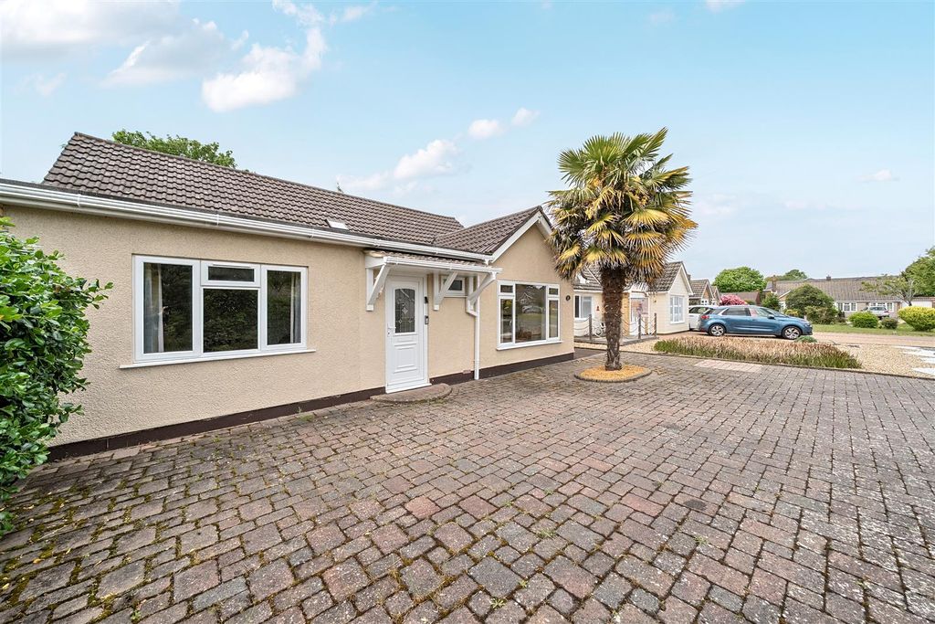Property photo 1 of 16 Exterior