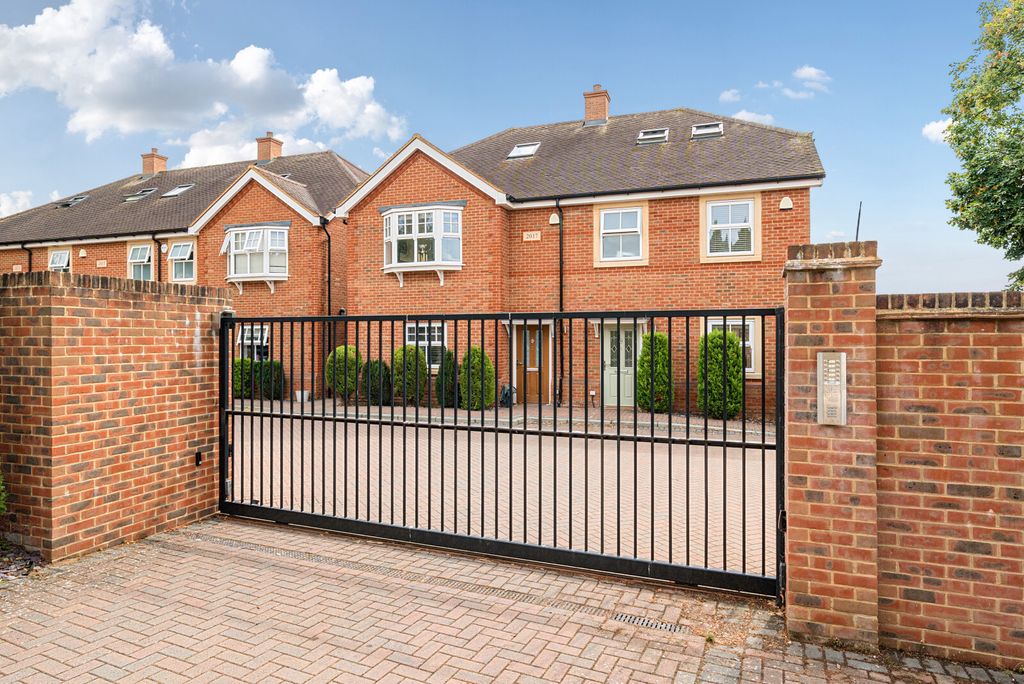 Property photo 1 of 21 1501830-1-6A901c4...