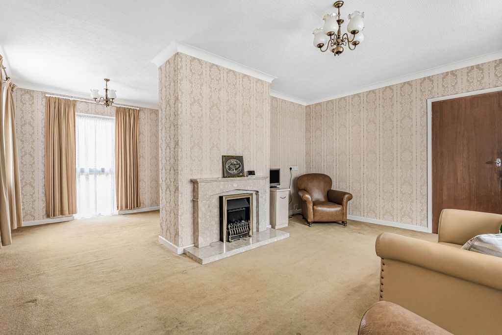 Property photo 3 of 24