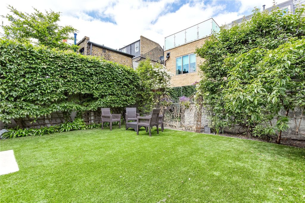 Property photo 3 of 15