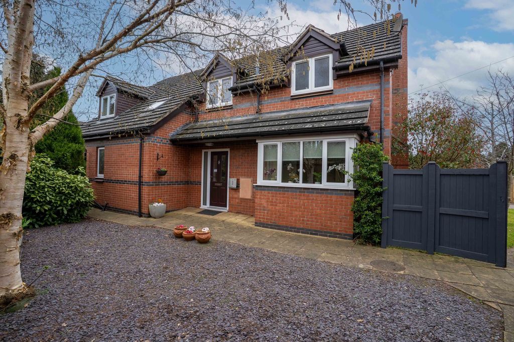 Property photo 1 of 26