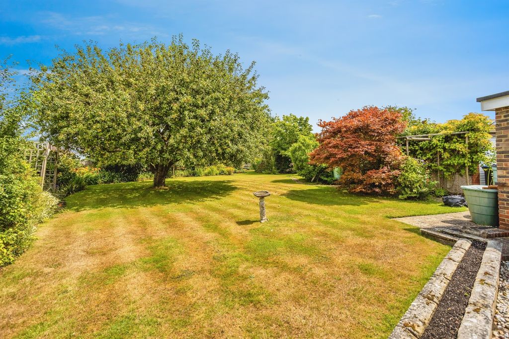 Property photo 2 of 19