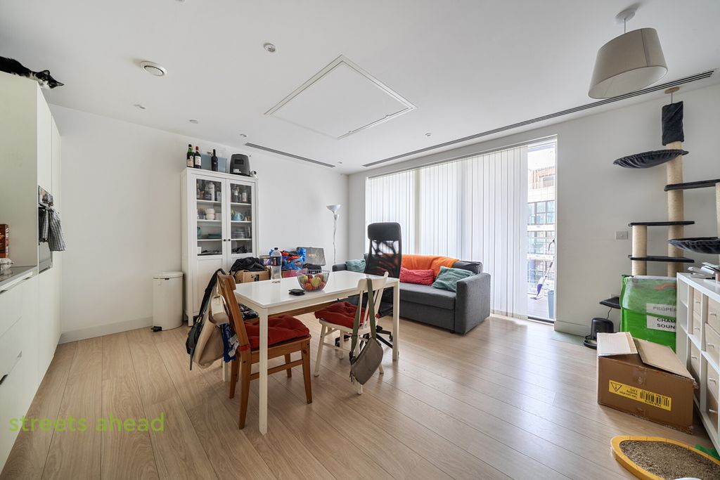 Property photo 1 of 10 ce1E709d-832F-4A5...