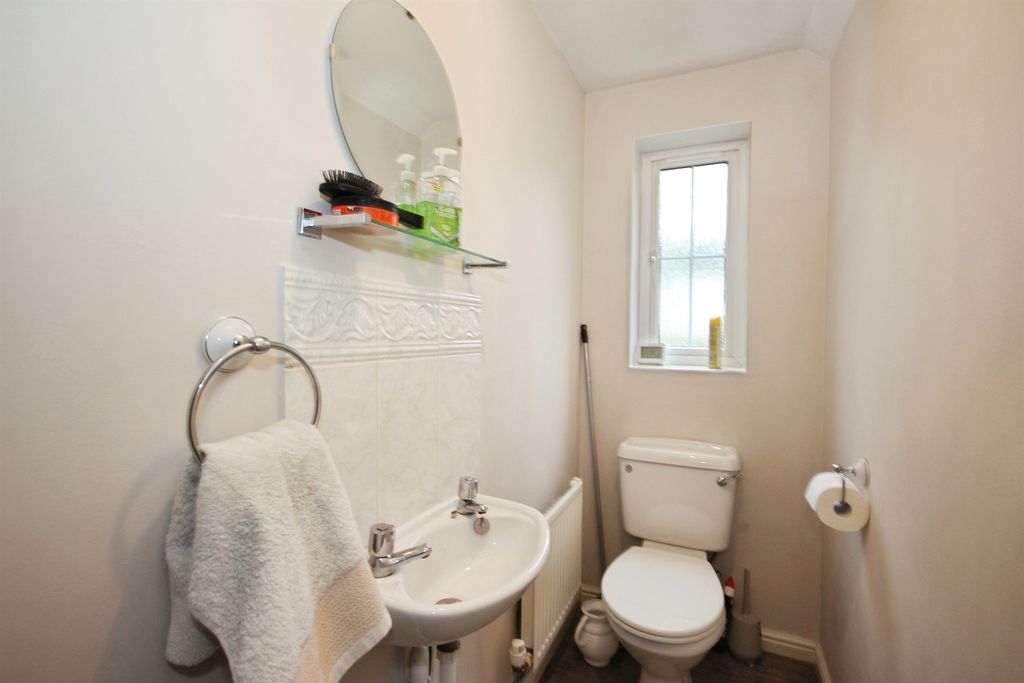 Property photo 2 of 16