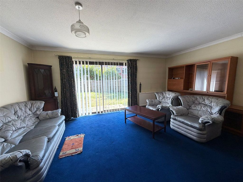 Property photo 3 of 20 Picture No. 11