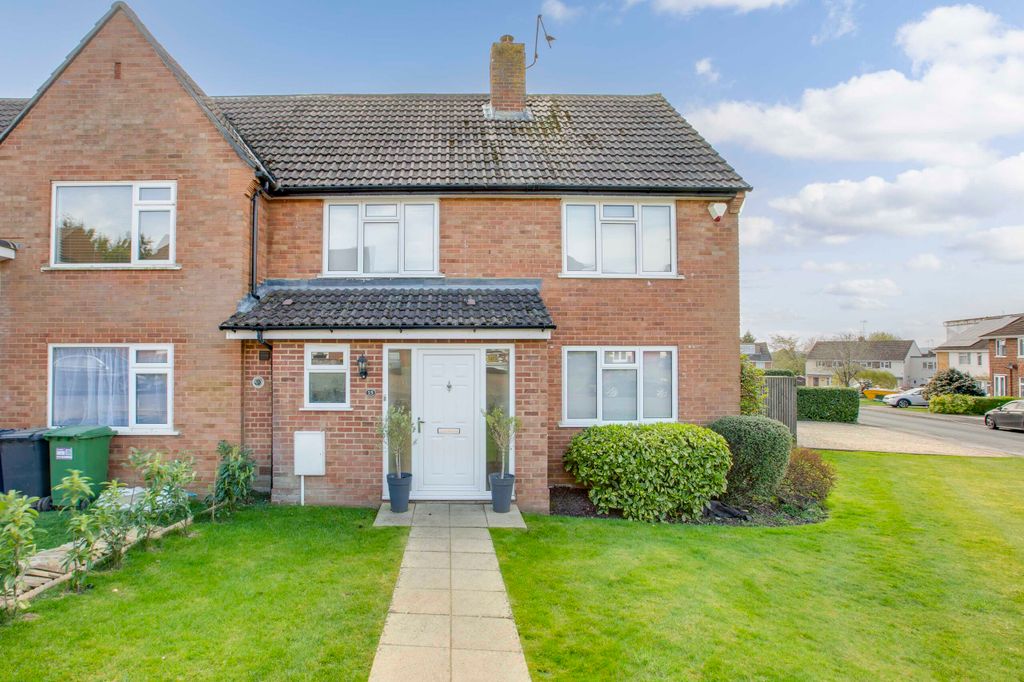 Property photo 1 of 20 15 Greenside, Sl8 5Tw (Low Res)-15
