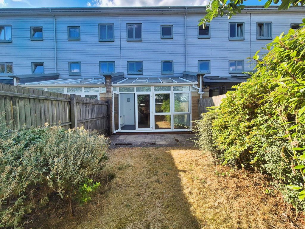 Property photo 3 of 24
