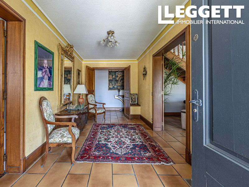 Property photo 3 of 10