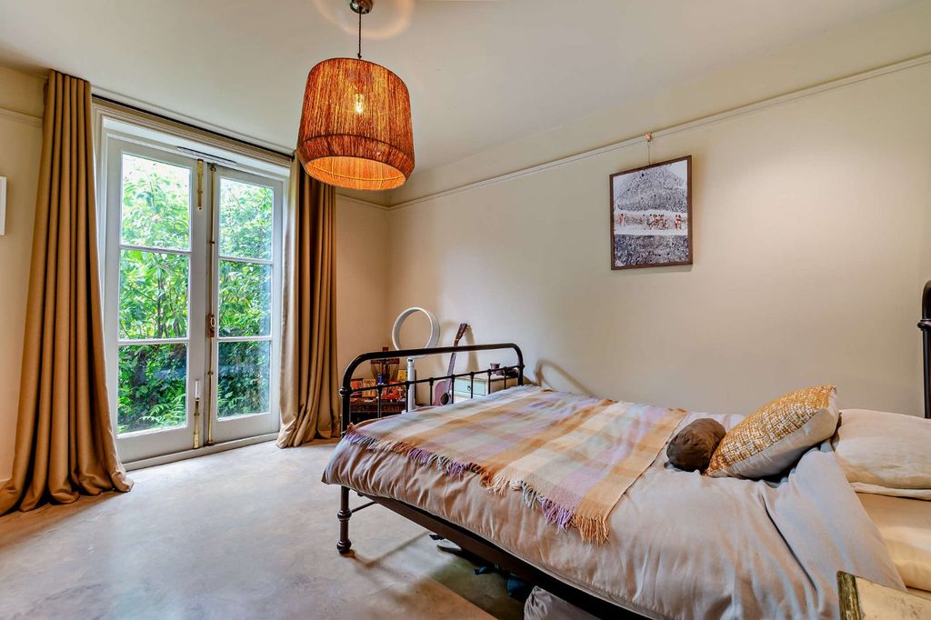 Additional image 20 of 6 bed semi-detached house for saleWallands Crescent, Lewes, East Sussex BN7
