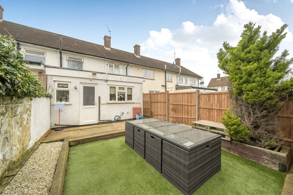 Property photo 3 of 19 1422268-3-69Aad0A...